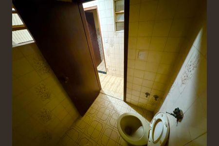 Casa para alugar com 148m², 7 quartos e 2 vagas Casa para alugar com 148m², 7 quartos e 2 vagasBanheiro 2