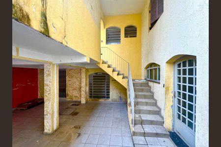 Casa para alugar com 148m², 7 quartos e 2 vagas Casa para alugar com 148m², 7 quartos e 2 vagasÁrea externa