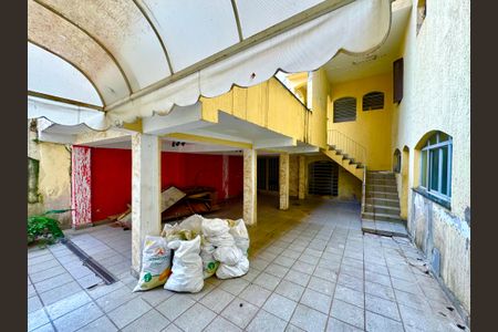 Casa para alugar com 148m², 7 quartos e 2 vagas Casa para alugar com 148m², 7 quartos e 2 vagasÁrea externa