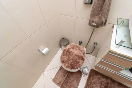 Apartamento à venda com 70m², 2 quartos e sem vagaBanheiro