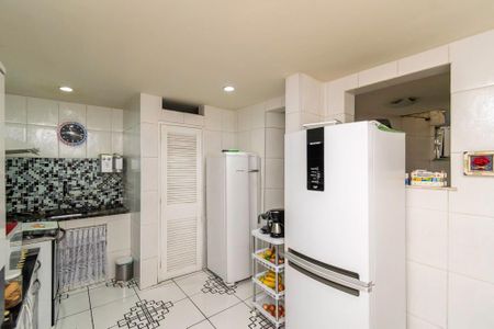 Apartamento à venda com 70m², 2 quartos e sem vagaCozinha