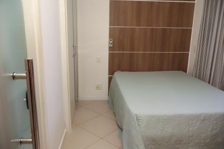 Quarto de apartamento para alugar com 1 quarto, 45m² em Caminho das Árvores, Salvador