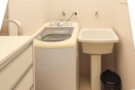 Apartamento para alugar com 45m², 1 quarto e 1 vaga Apartamento para alugar com 45m², 1 quarto e 1 vagaÁrea de Serviço