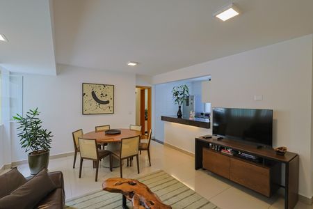 Sala de apartamento à venda com 3 quartos, 90m² em Santo Antônio, Belo Horizonte