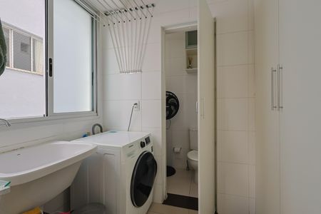 Apartamento à venda com 90m², 3 quartos e 2 vagas Apartamento à venda com 90m², 3 quartos e 2 vagasÁrea de Serviço