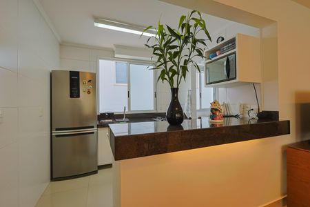 Apartamento à venda com 90m², 3 quartos e 2 vagas Apartamento à venda com 90m², 3 quartos e 2 vagasCozinha