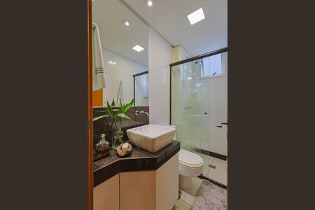 Apartamento à venda com 90m², 3 quartos e 2 vagas Apartamento à venda com 90m², 3 quartos e 2 vagasBanheiro