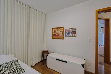Apartamento à venda com 90m², 3 quartos e 2 vagas Apartamento à venda com 90m², 3 quartos e 2 vagasQuarto 2