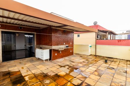 Apartamento à venda com 165m², 4 quartos e 2 vagasCobertura