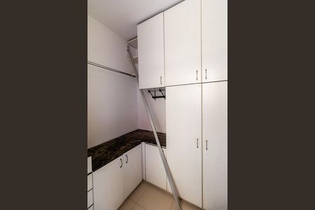Apartamento à venda com 165m², 4 quartos e 2 vagasQuarto de Serviço