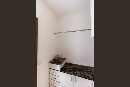 Apartamento à venda com 165m², 4 quartos e 2 vagasQuarto de Serviço