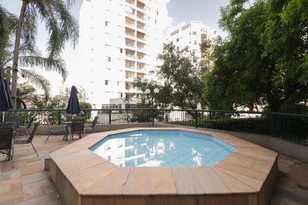 Apartamento para alugar com 82m², 3 quartos e 2 vagas Apartamento para alugar com 82m², 3 quartos e 2 vagasPiscina