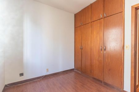 Apartamento à venda com 177m², 3 quartos e 2 vagas Apartamento à venda com 177m², 3 quartos e 2 vagasQuarto 1