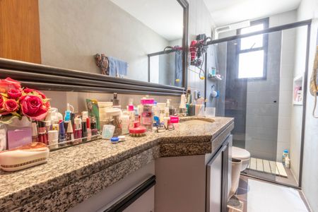 Apartamento para alugar com 177m², 3 quartos e 2 vagasBanheiro