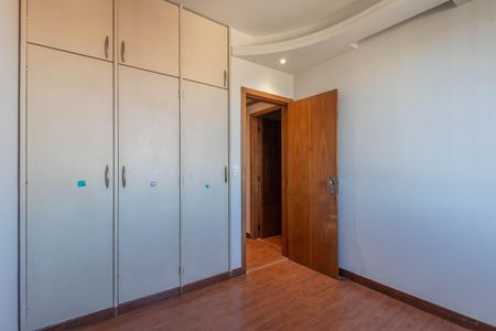 Apartamento à venda com 177m², 3 quartos e 2 vagas Apartamento à venda com 177m², 3 quartos e 2 vagasQuarto 2