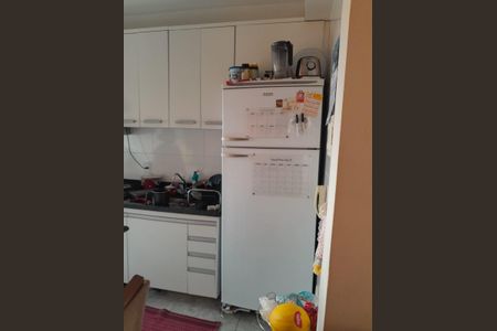 Cozinha de apartamento à venda com 2 quartos, 55m² em Jardim Calux, São Bernardo do Campo