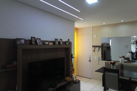 Sala de apartamento para alugar com 2 quartos, 50m² em Trevo, Belo Horizonte