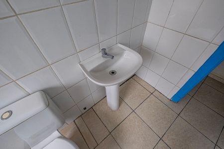 Casa à venda com 100m², 3 quartos e 2 vagasBanheiro