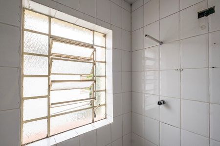 Casa à venda com 100m², 3 quartos e 2 vagasBanheiro