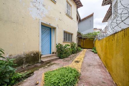 Casa à venda com 100m², 3 quartos e 2 vagasQuintal