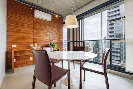 Apartamento à venda com 72m², 1 quarto e 1 vagaSala/Cozinha