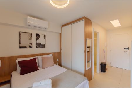 Studio para alugar com 25m², 1 quarto e sem vaga Studio para alugar com 25m², 1 quarto e sem vagaSala/Quarto