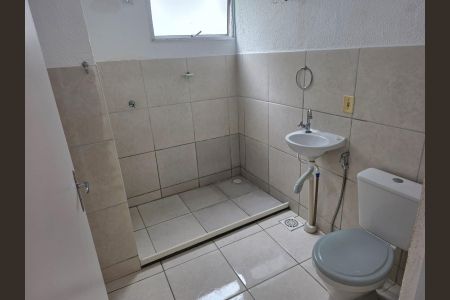 Banheiro de apartamento para alugar com 2 quartos, 40m² em Anil, Rio de Janeiro