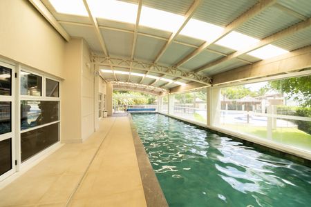 Apartamento à venda com 121m², 3 quartos e 2 vagas Apartamento à venda com 121m², 3 quartos e 2 vagasÁrea comum - Piscina