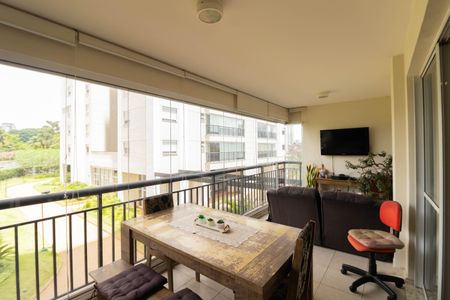 Apartamento à venda com 121m², 3 quartos e 2 vagas Apartamento à venda com 121m², 3 quartos e 2 vagasVaranda