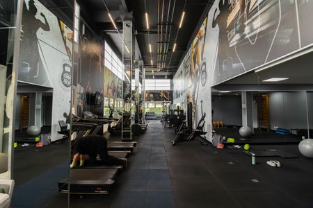 Apartamento à venda com 121m², 3 quartos e 2 vagas Apartamento à venda com 121m², 3 quartos e 2 vagasÁrea comum - Academia