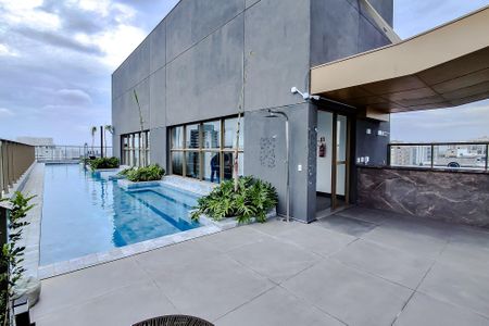 Studio para alugar com 24m², 1 quarto e sem vaga Studio para alugar com 24m², 1 quarto e sem vagaÁrea comum - Piscina