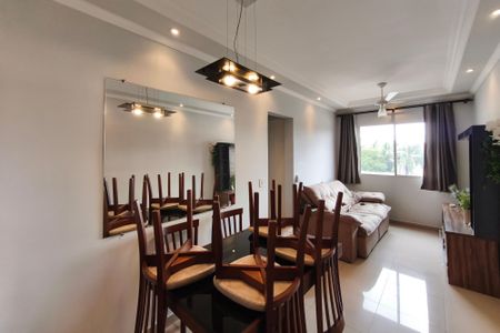 Sala de apartamento para alugar com 2 quartos, 72m² em Jardim Santa Vitoria, Campinas