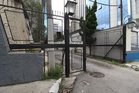 Casa à venda com 98m², 3 quartos e 2 vagasFachada