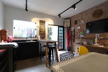 Casa à venda com 98m², 3 quartos e 2 vagasCozinha