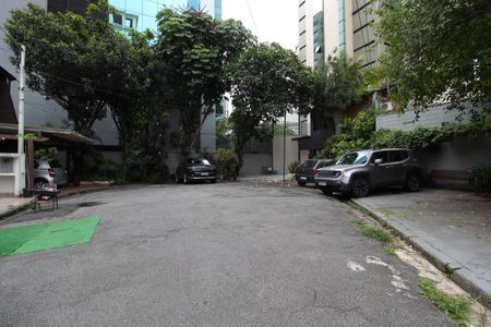 Casa à venda com 98m², 3 quartos e 2 vagasVista da Rua