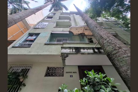 Apartamento à venda com 64m², 2 quartos e sem vaga Apartamento à venda com 64m², 2 quartos e sem vagaFachada