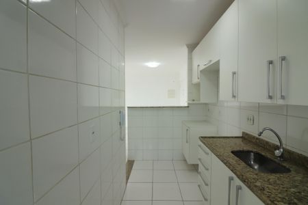 Apartamento para alugar com 58m², 2 quartos e 2 vagasCozinha 
