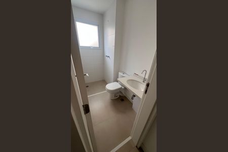 Apartamento à venda com 142m², 2 quartos e 2 vagasBanheiro da Suíte