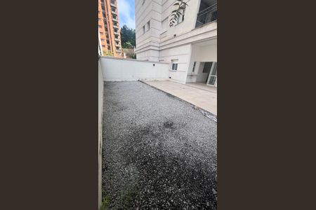 Apartamento à venda com 142m², 2 quartos e 2 vagasVaranda