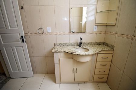 Apartamento à venda com 72m², 3 quartos e sem vagaBanheiro