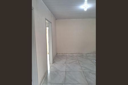 Casa para alugar com 2 quartos, 325m² em Jardim Cláudia, São Paulo