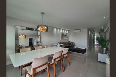 Apartamento para alugar com 324m², 4 quartos e 2 vagasSala 