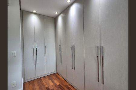 Apartamento para alugar com 324m², 4 quartos e 2 vagasSuíte 