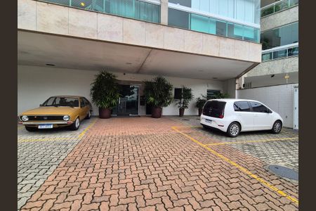 Apartamento para alugar com 324m², 4 quartos e 2 vagasEntrada 