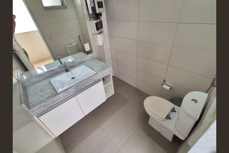 Apartamento para alugar com 324m², 4 quartos e 2 vagasBanheiro 
