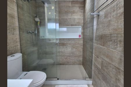 Apartamento para alugar com 324m², 4 quartos e 2 vagasBanheiro suite 