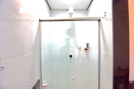 Apartamento à venda com 62m², 1 quarto e 1 vagaSuíte - Banheiro