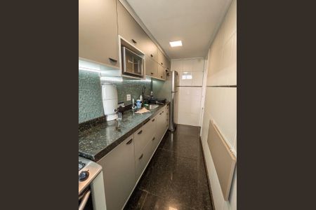 Apartamento à venda com 91m², 2 quartos e 1 vagaCozinha