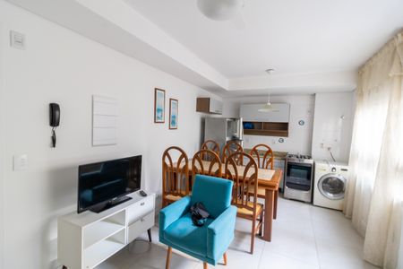 Sala/Cozinha de apartamento para alugar com 1 quarto, 27m² em Centro Histórico, Porto Alegre