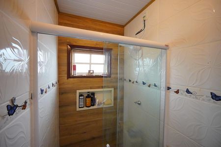 Banheiro de casa de condomínio para alugar com 1 quarto, 120m² em São João do Rio Vermelho, Florianópolis